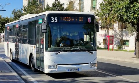 Shoqata e Transportit paralajmeron reduktim te metejshem te sherbimit
